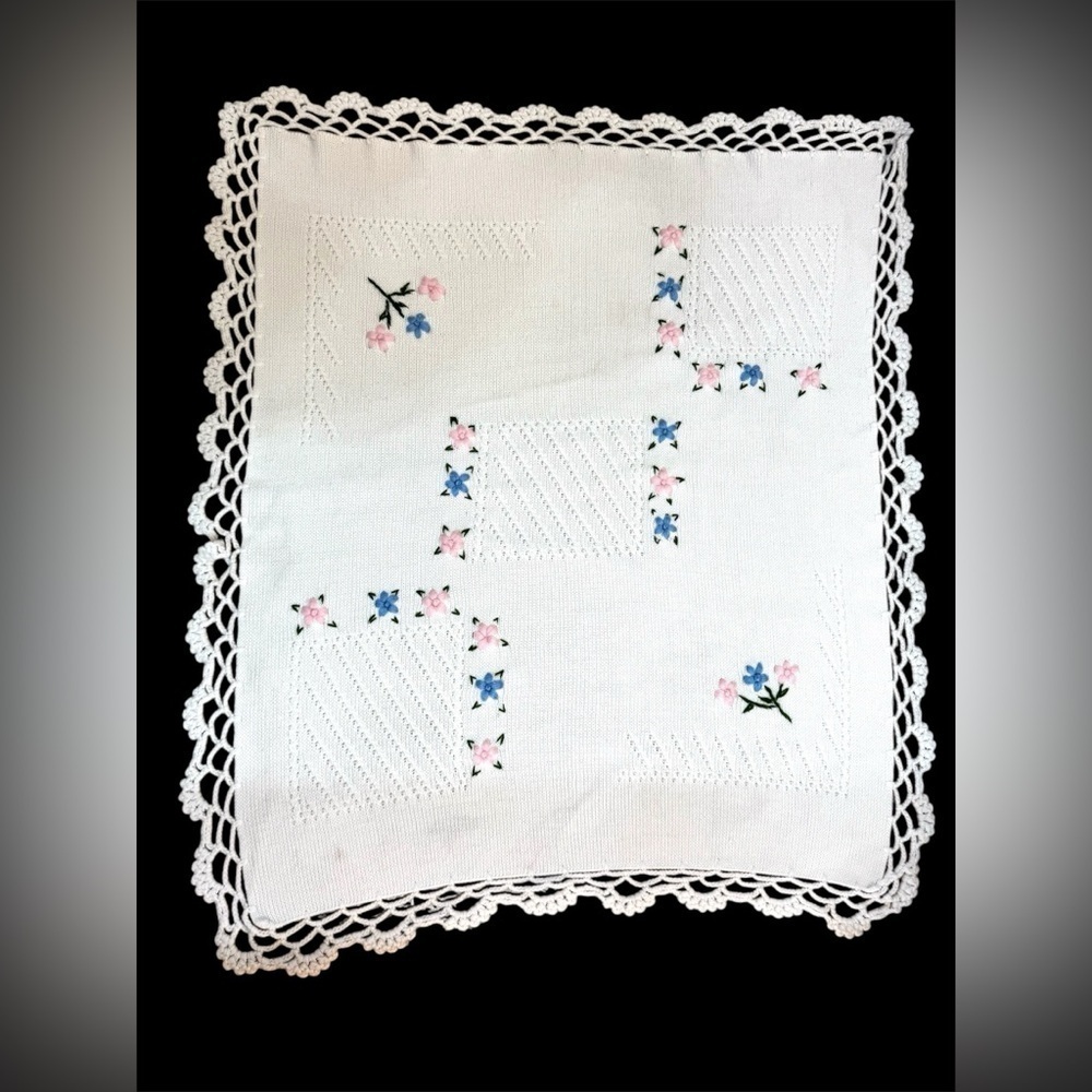 Handmade Dainty White Floral Crocheted and Embroidered Blanket /Throw VTG